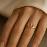 14K gold crown ring